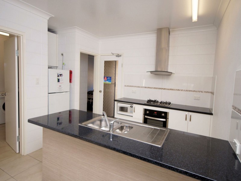 1 Black Street, Tully QLD 4854