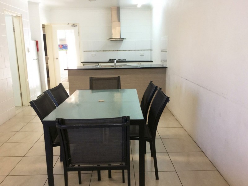 1 Black Street, Tully QLD 4854