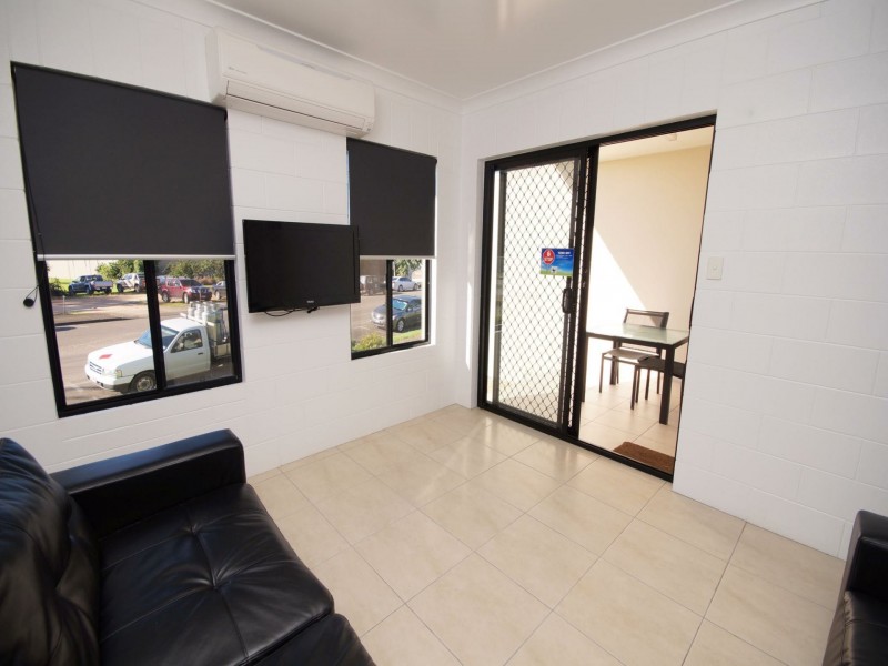 1 Black Street, Tully QLD 4854