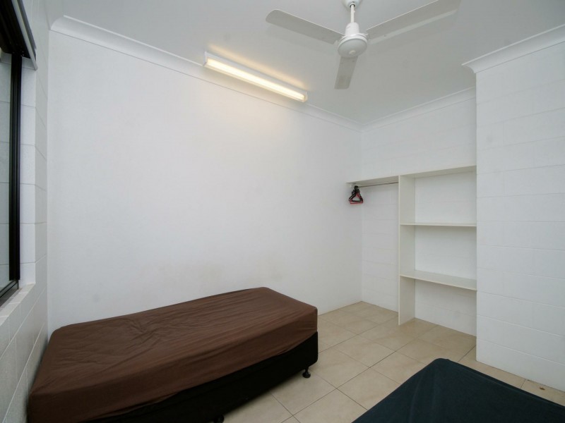 1 Black Street, Tully QLD 4854