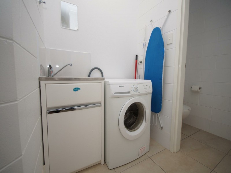 1 Black Street, Tully QLD 4854