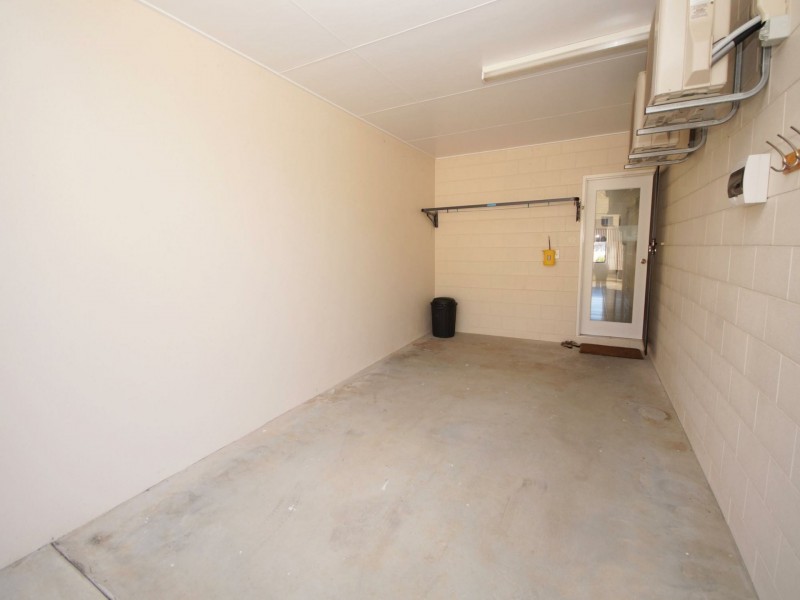 1 Black Street, Tully QLD 4854