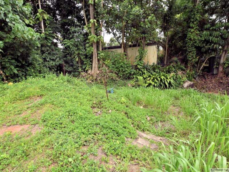 18 Black Street, Tully QLD 4854