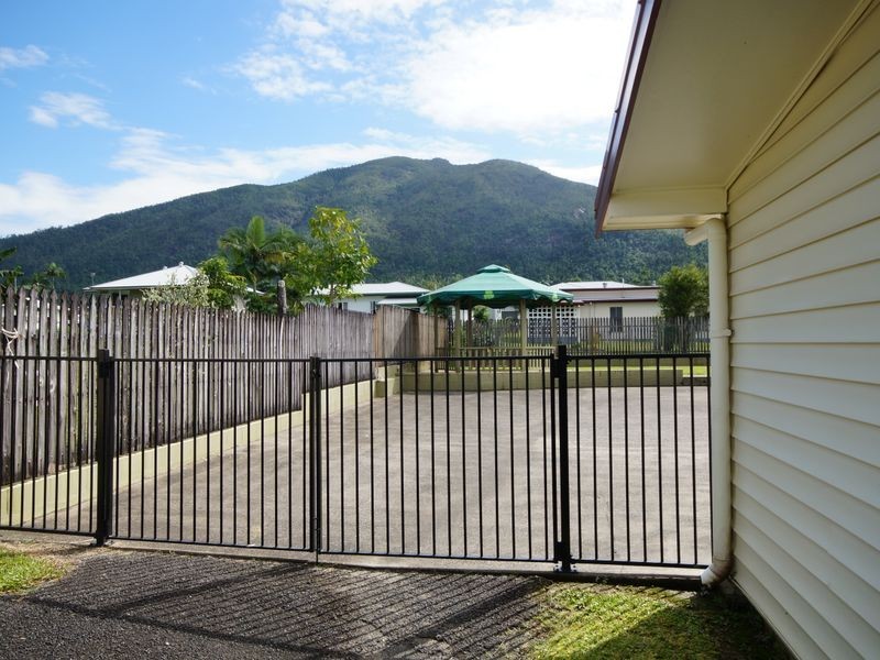 47 Murray Street, Tully QLD 4854
