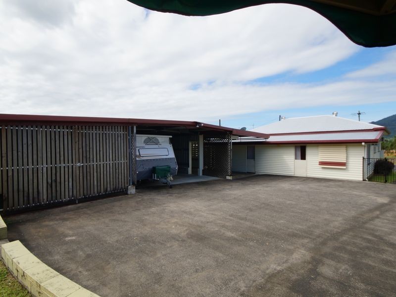 47 Murray Street, Tully QLD 4854