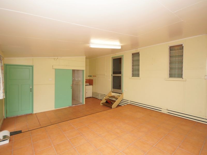 47 Murray Street, Tully QLD 4854