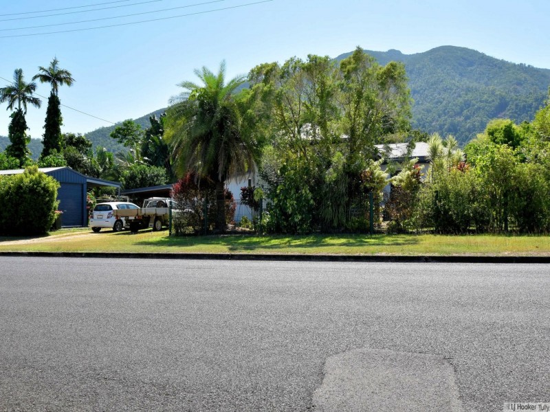 1 Clarke Kennedy Street, Tully QLD 4854