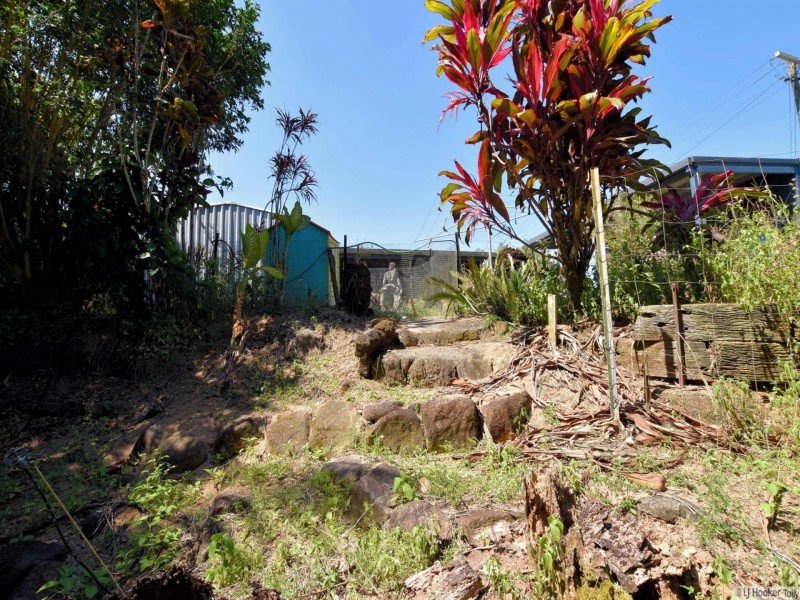 1 Clarke Kennedy Street, Tully QLD 4854