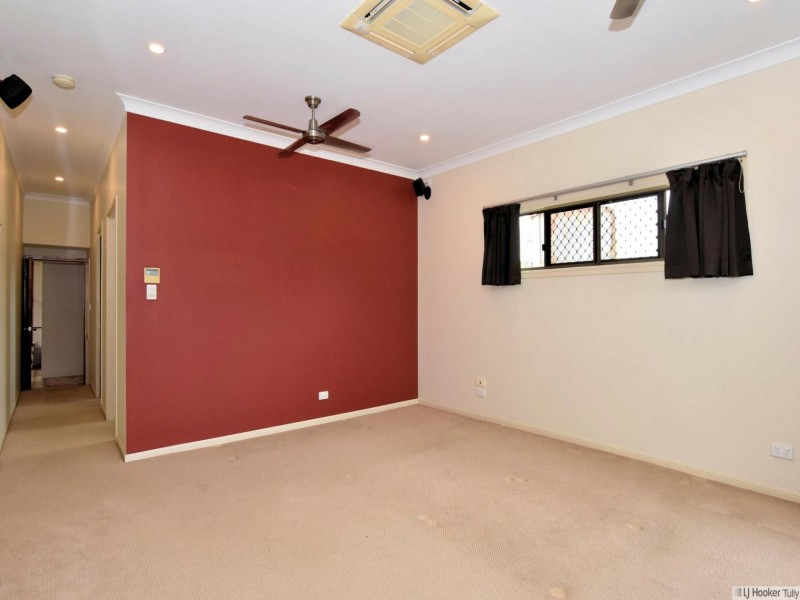8 Glasgow Street, El Arish QLD 4855