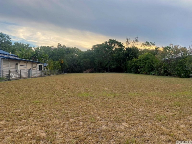 106 Tully Heads Road, Tully Heads QLD 4854