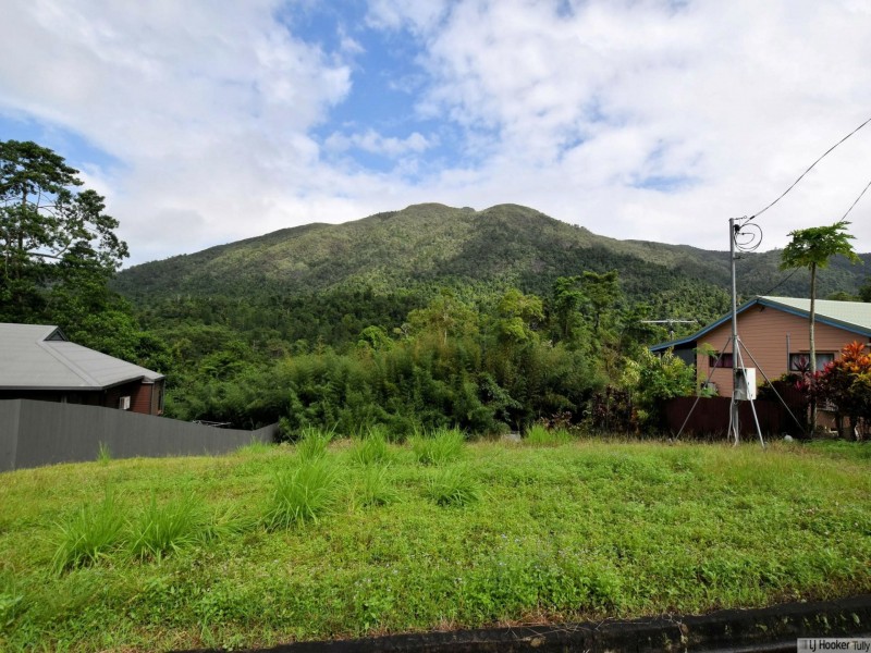 9 Kirk Street, Tully QLD 4854