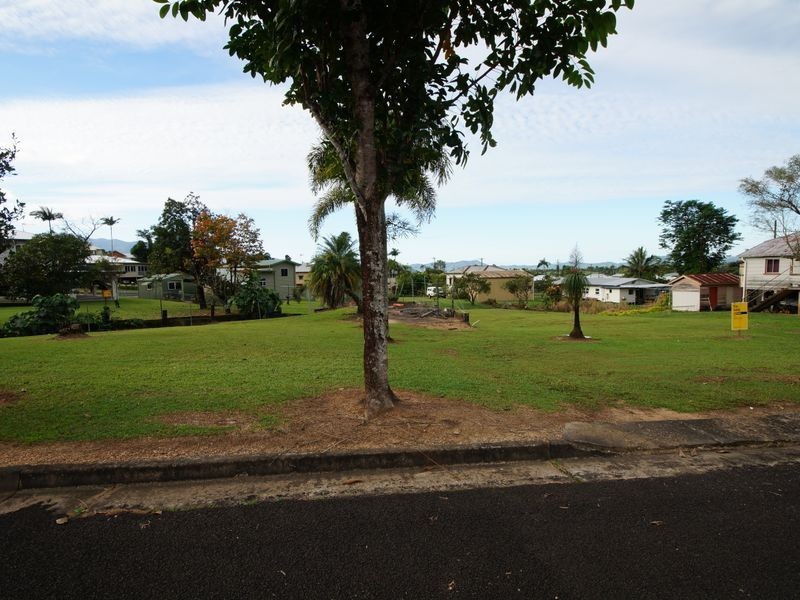 20 Henry Street, Tully QLD 4854
