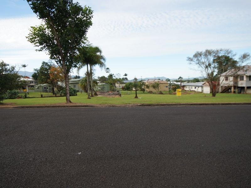 20 Henry Street, Tully QLD 4854
