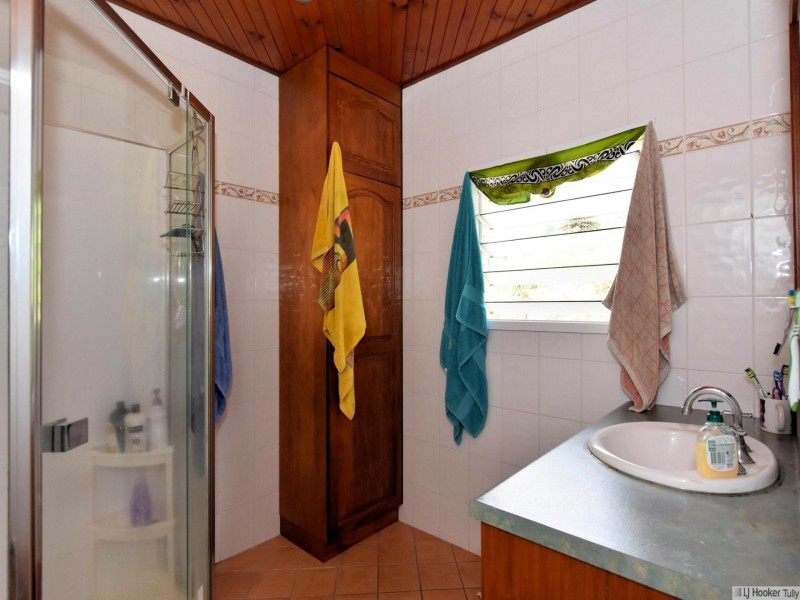 9 Hielscher Street, Tully QLD 4854