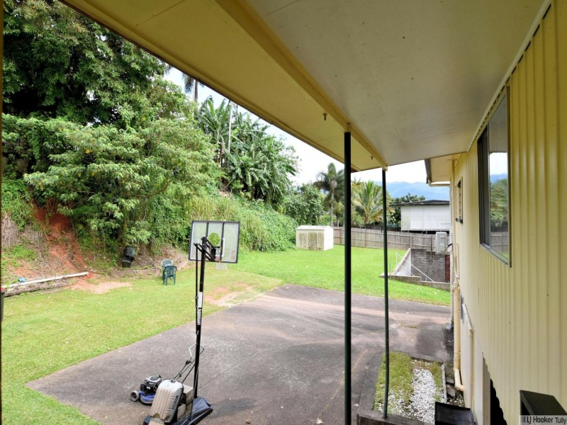 9 Hielscher Street, Tully QLD 4854