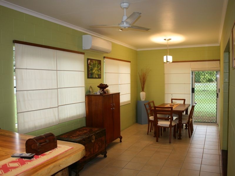50 Paradise Palm Drive, Tully Heads QLD 4854