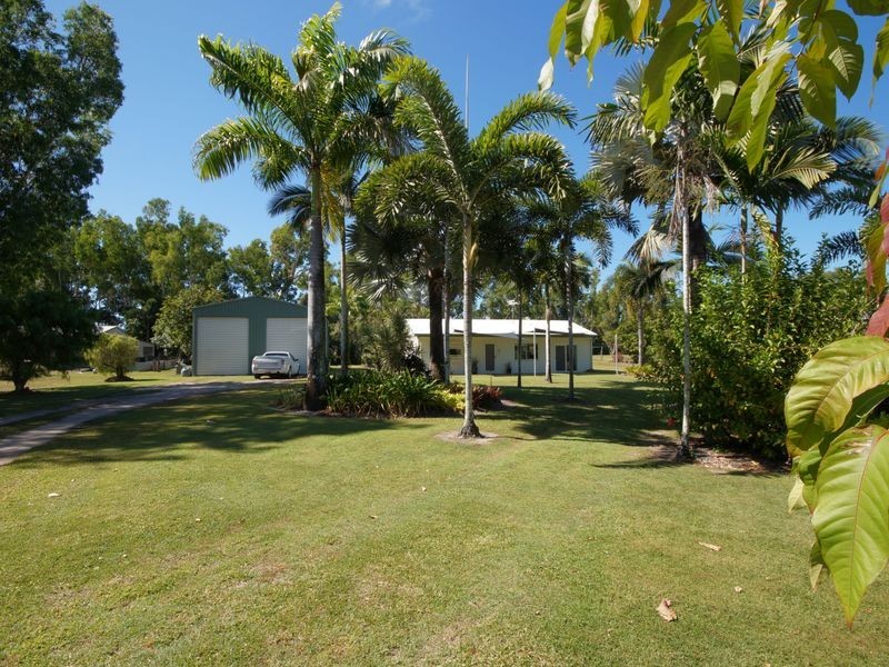 50 Paradise Palm Drive, Tully Heads QLD 4854