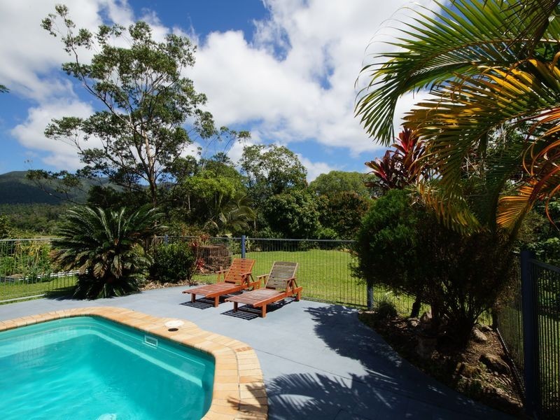299 Bulgun Road, Bulgun QLD 4854