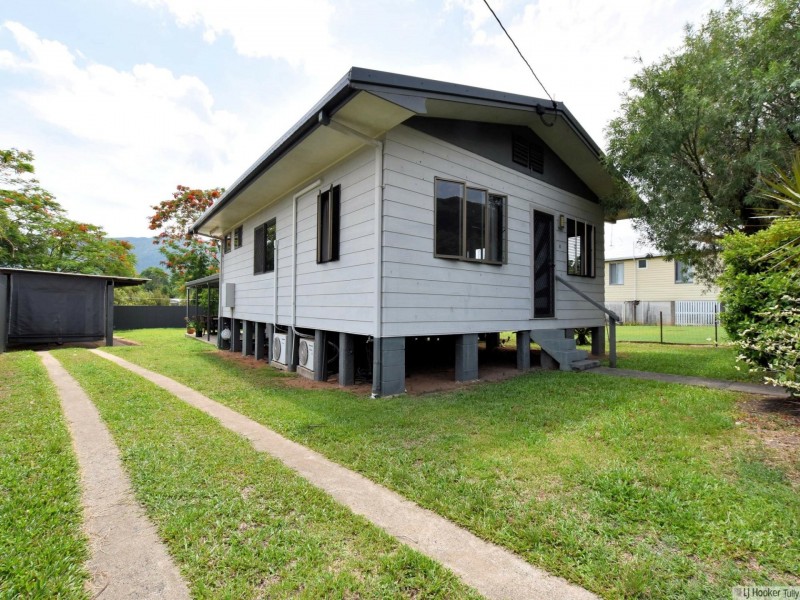 8 Murray Street, Tully QLD 4854