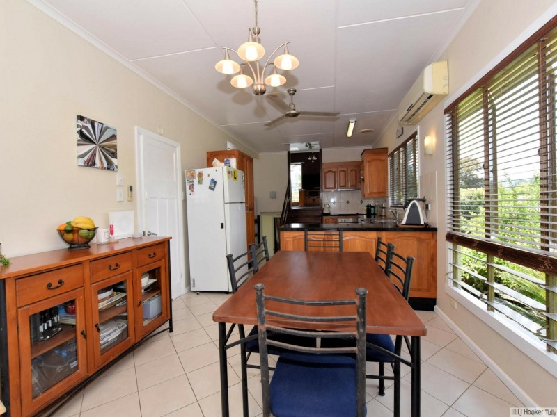 8 Murray Street, Tully QLD 4854