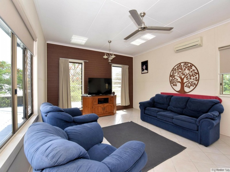 8 Murray Street, Tully QLD 4854