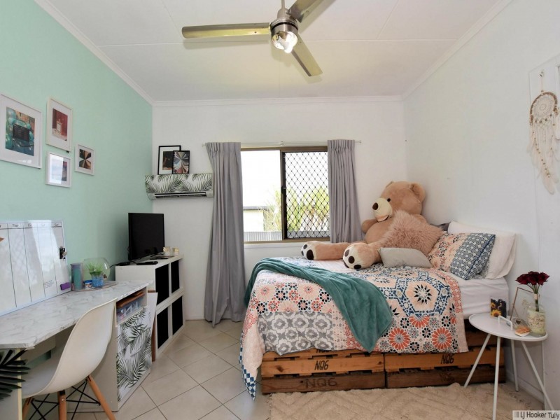 8 Murray Street, Tully QLD 4854