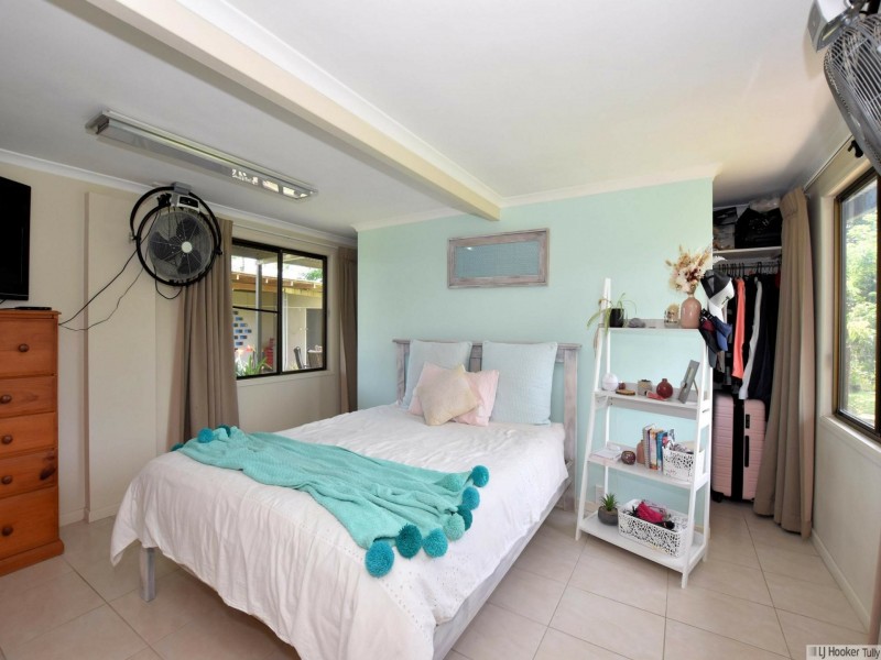 8 Murray Street, Tully QLD 4854