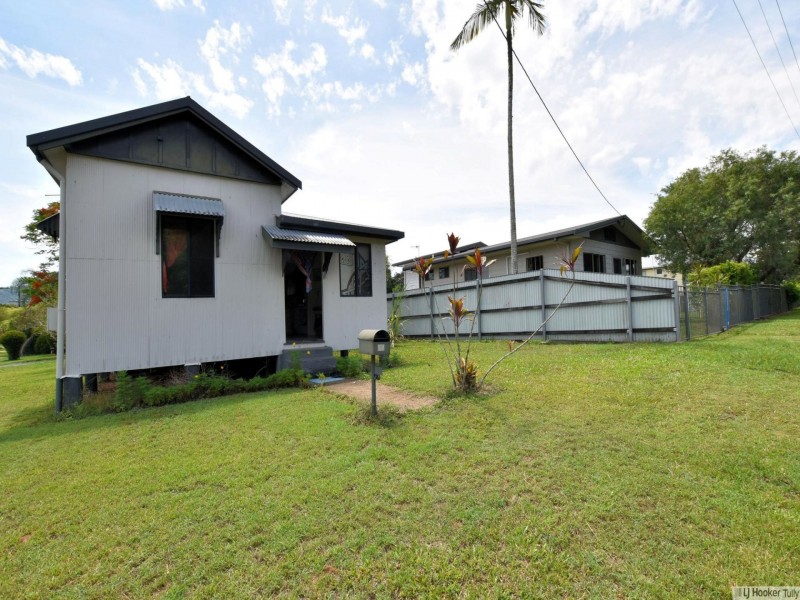 8 Murray Street, Tully QLD 4854