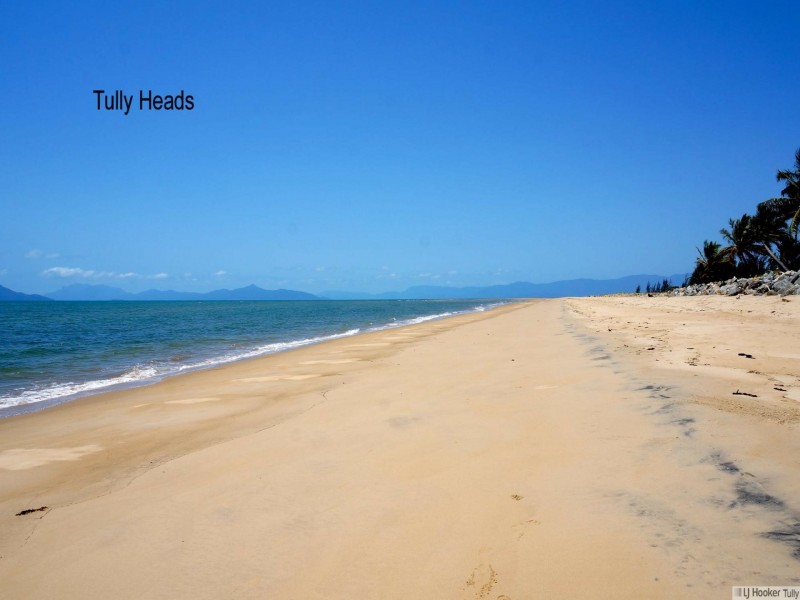 84 Taylor Street, Tully Heads QLD 4854
