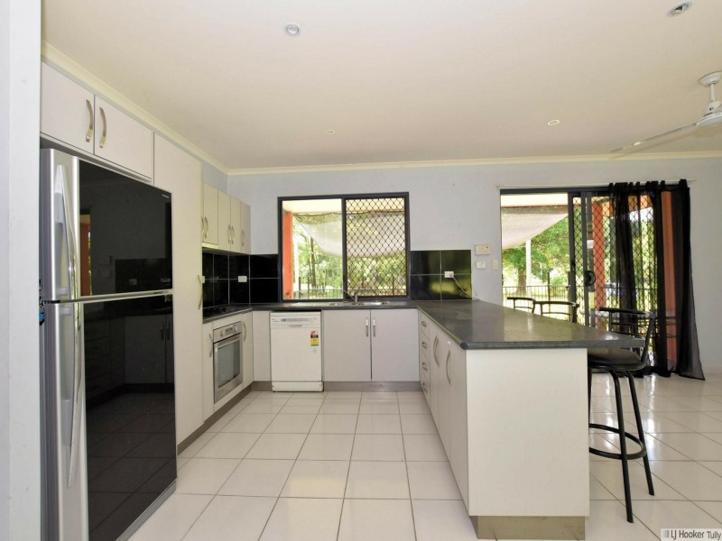 1367 Old Tully Road, Maadi QLD 4855