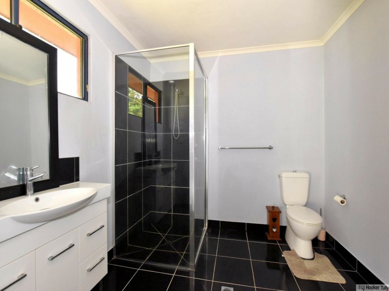 1367 Old Tully Road, Maadi QLD 4855