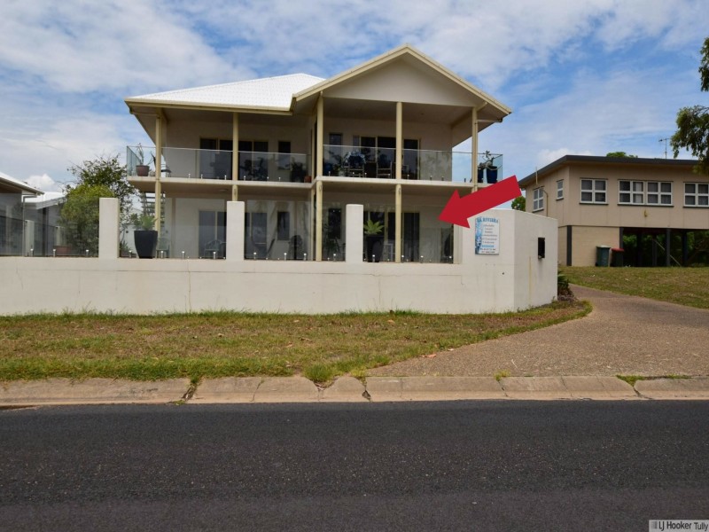 Unit 2/112 Kennedy Esplanade, South Mission Beach QLD 4852