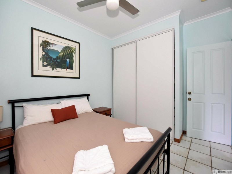Unit 2/112 Kennedy Esplanade, South Mission Beach QLD 4852