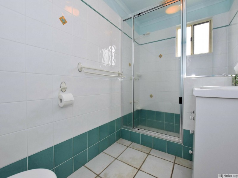 Unit 2/112 Kennedy Esplanade, South Mission Beach QLD 4852