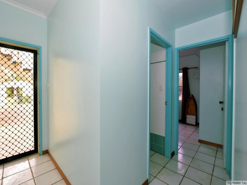 Unit 2/112 Kennedy Esplanade, South Mission Beach QLD 4852