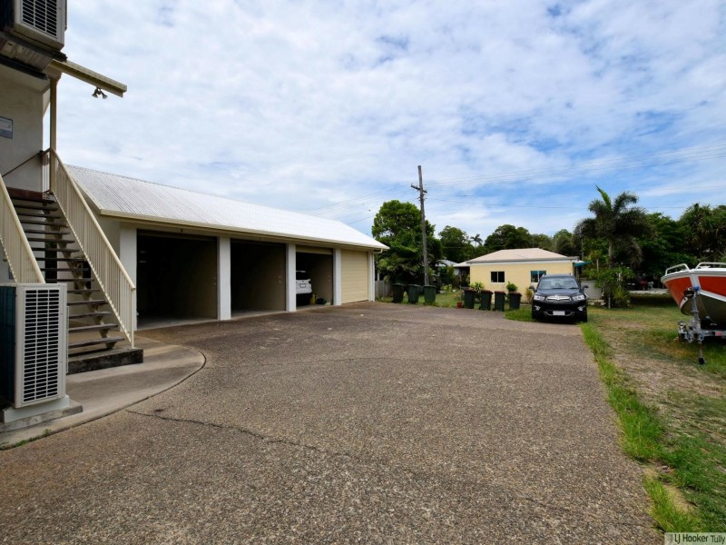 Unit 2/112 Kennedy Esplanade, South Mission Beach QLD 4852