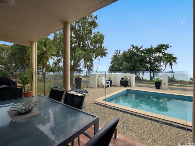 Unit 2/112 Kennedy Esplanade, South Mission Beach QLD 4852