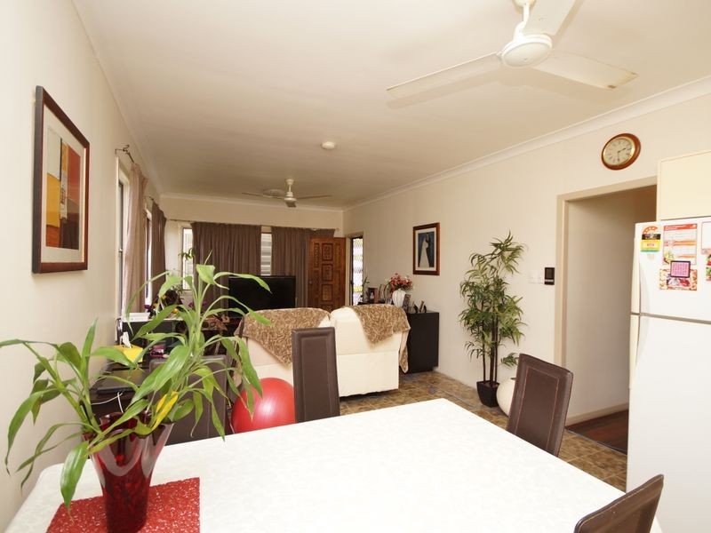 16 Cairns Street, Tully QLD 4854