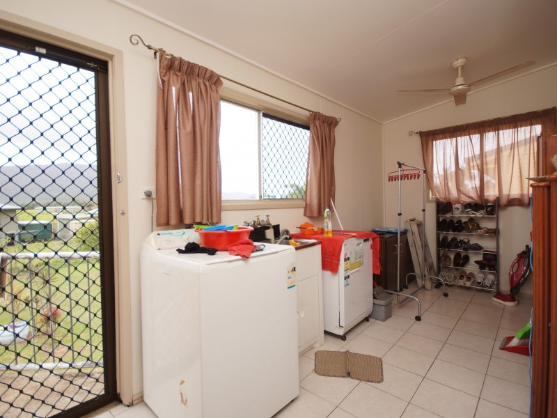 16 Cairns Street, Tully QLD 4854