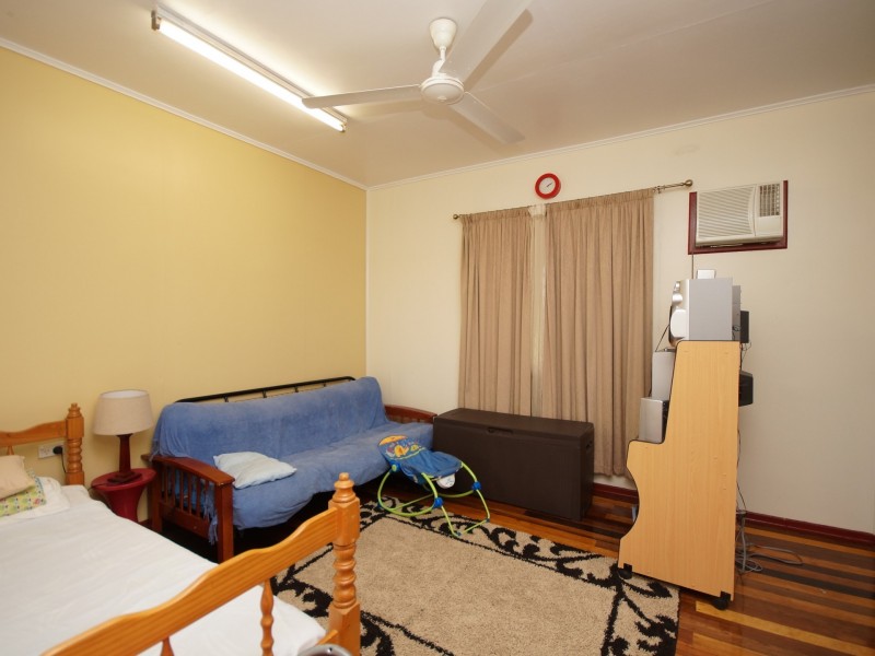 16 Cairns Street, Tully QLD 4854