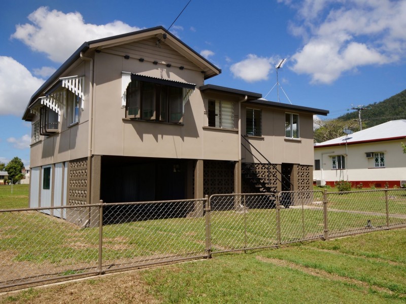 3 Thurles Street, Tully QLD 4854