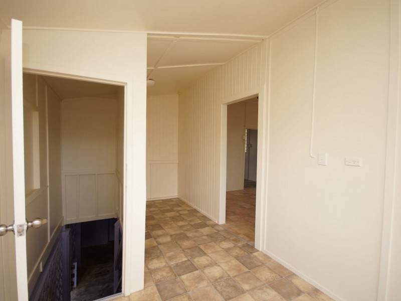 3 Thurles Street, Tully QLD 4854