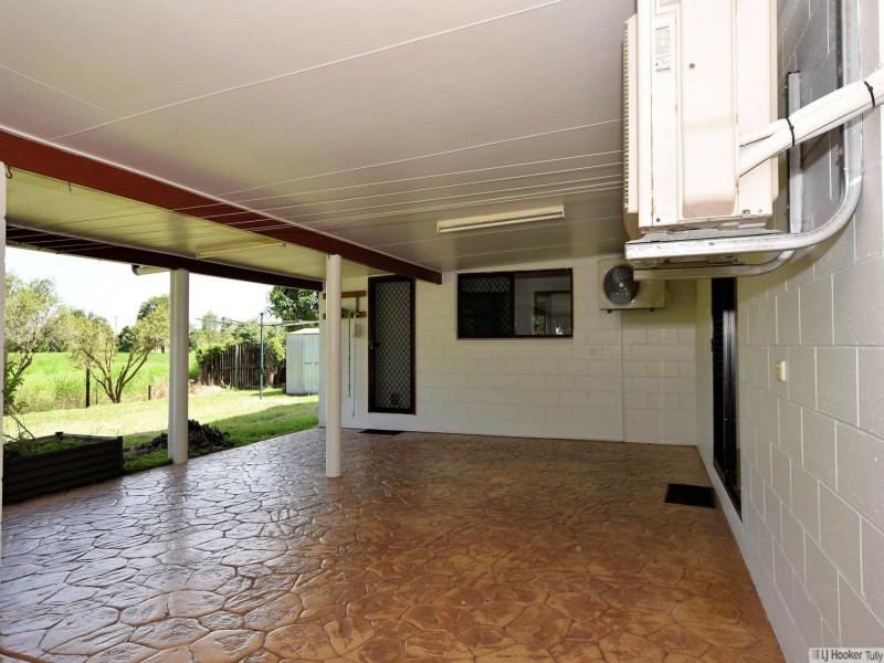 22 Campbell Street, Tully QLD 4854