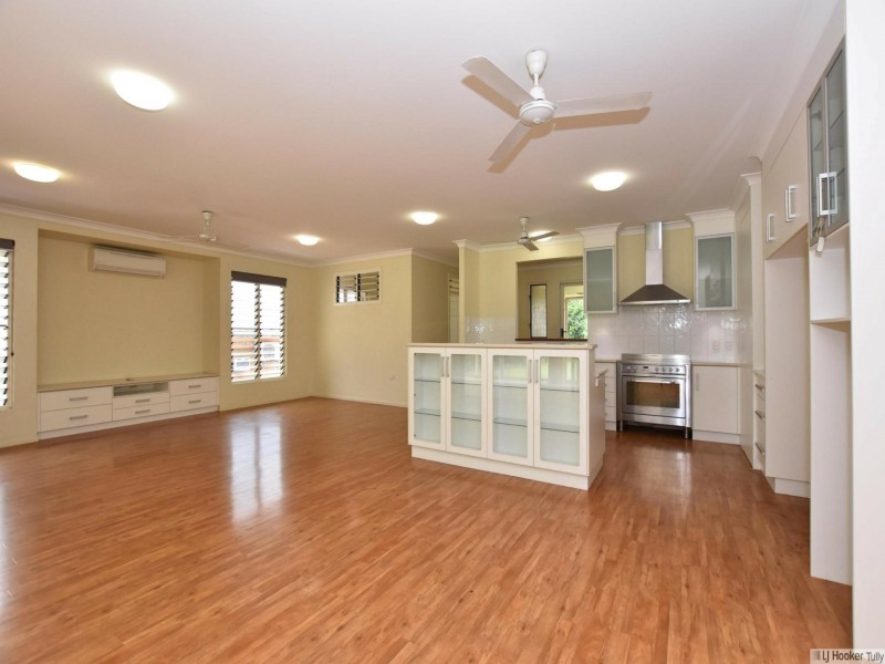 25 Pease Street, Tully QLD 4854