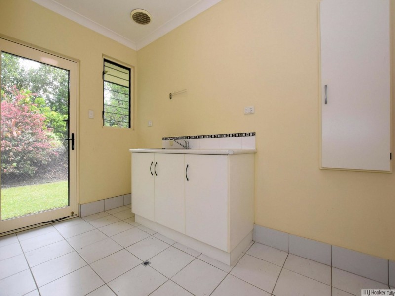 25 Pease Street, Tully QLD 4854