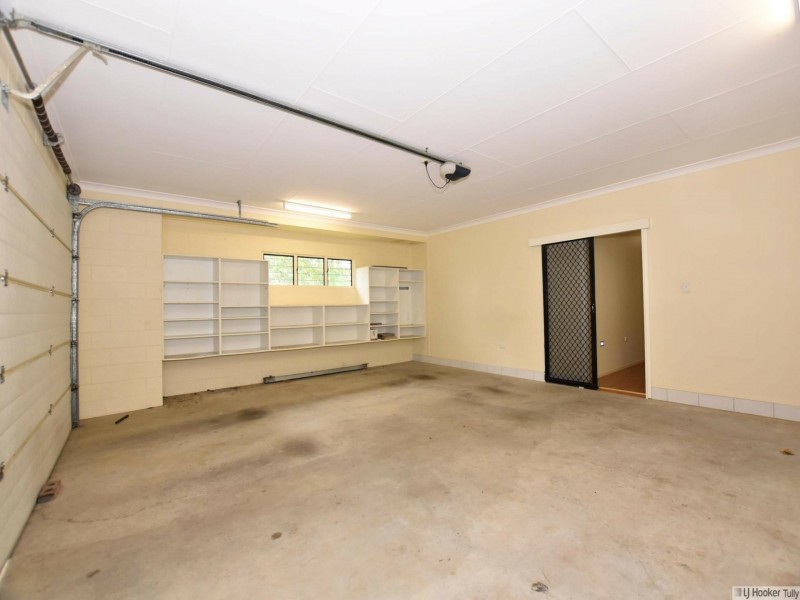 25 Pease Street, Tully QLD 4854