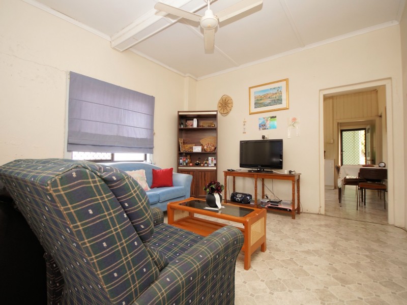 1-2/7 Blackman Street, Tully QLD 4854