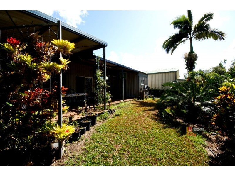 28 Melaleuca Drive, Tully Heads QLD 4854