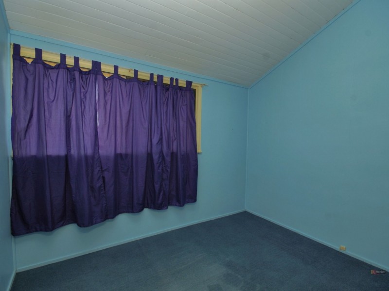 121 Taylor Street, Tully Heads QLD 4854