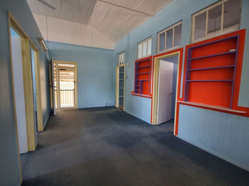 121 Taylor Street, Tully Heads QLD 4854